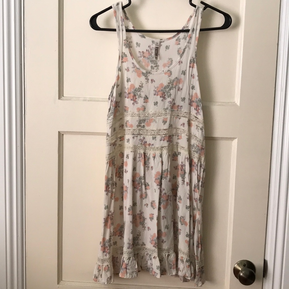 Mudd floral lace sleeveless dress